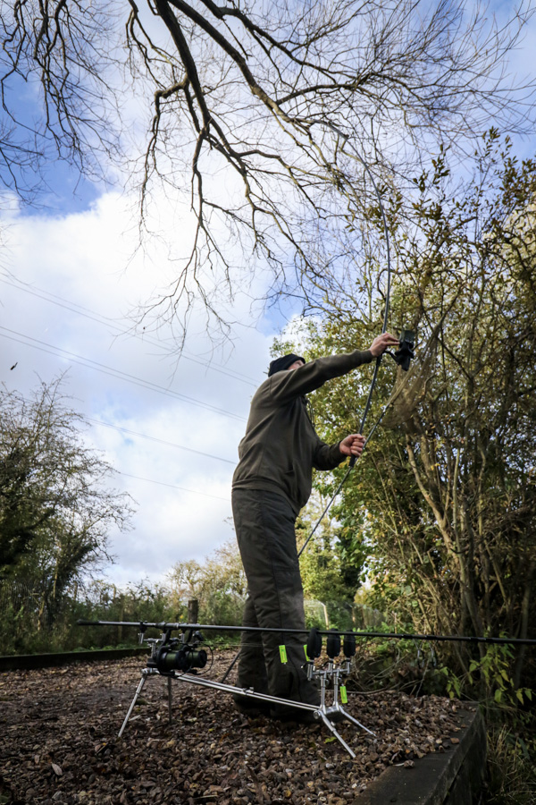 TROUBLESHOOTER, Farlows Lake (Video)