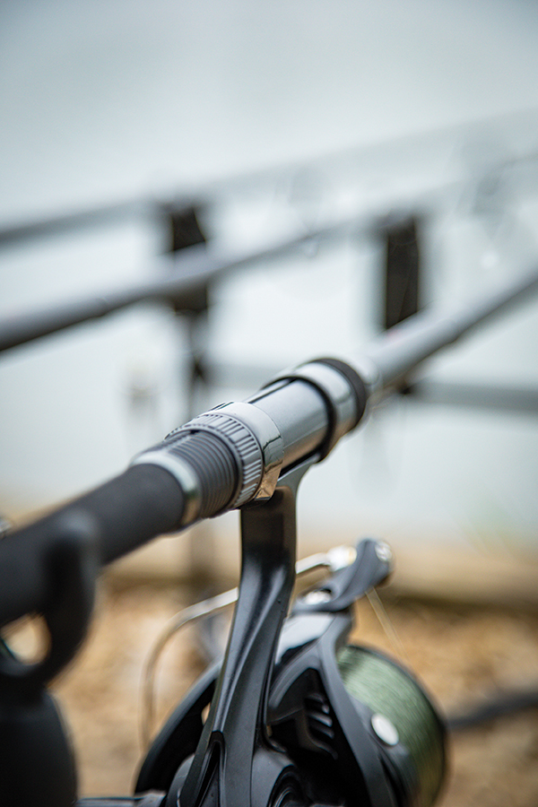 Daiwa Black Widow Carp Rod - Nootica - Water addicts, like you!