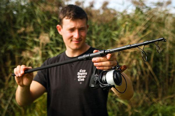 Sonik Xtractor Rods > Carp Rods & Reels