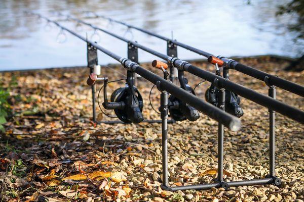 NEW DIRECTION TACKLE, Carbon 3 Rod Singles System