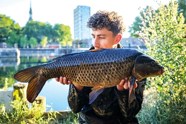 Avid Carp Fishing TV, Vidéos